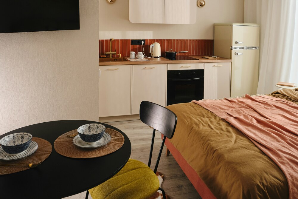 andrej-lisakov-rs2gaKZFvfk-unsplash-1